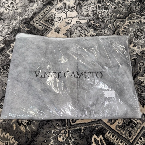 Vince Camuto Pebbled Vegan Leather Grey and Black Luxury Tote - Picture 12 of 13